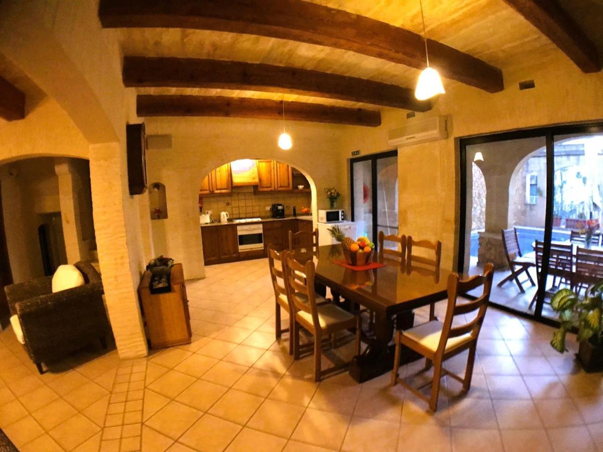 Ad Hoc B&B Il-Pergla Luaran gambar